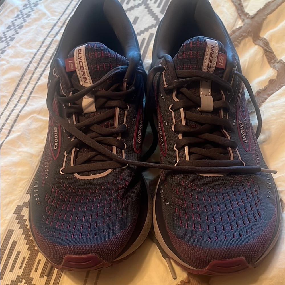 Brooks Women’s Glycerin 19 Running Shoes